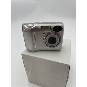 Nikon Coolpix E4600 4.0 Megapixel Digital Camera 3x Zoom Tested Works